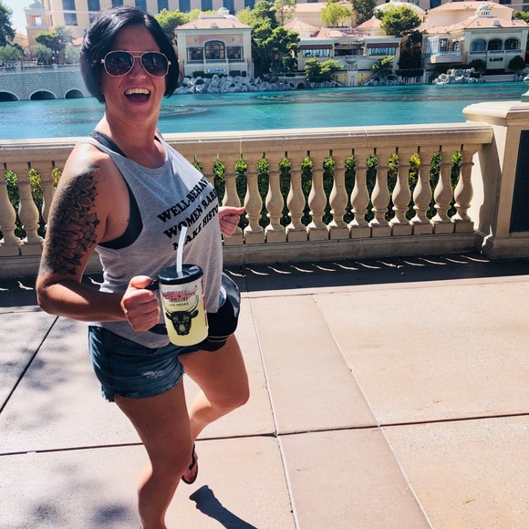 Meet your Posher, Elizabeth - Picture 4 of 5